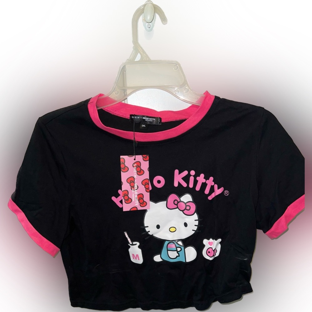SHEIN Hello Kitty & Friends Black Crop Top